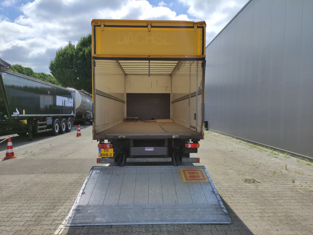 Renault D 14 240 4X2 - 319.854Km - Skříňový nákladní auto: obrázek 4 Renault D 14 240 4X2 - 319.854Km - Skříňový nákladní auto: obrázek 4