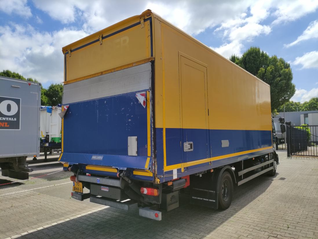 Renault D 14 240 4X2 - 319.854Km - Skříňový nákladní auto: obrázek 2 Renault D 14 240 4X2 - 319.854Km - Skříňový nákladní auto: obrázek 2