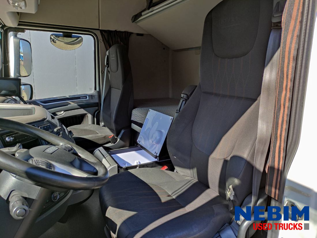 DAF XF 450 6x2 FTG - 493.069Km - ADR/VLG-AT - Tahač: obrázek 3 DAF XF 450 6x2 FTG - 493.069Km - ADR/VLG-AT - Tahač: obrázek 3