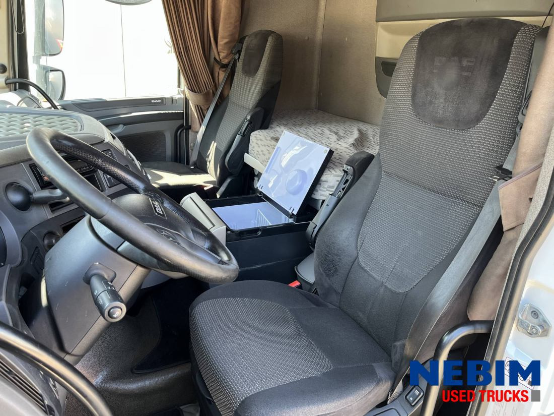 DAF XF 460 6X2 - Super Spacecab - Tahač: obrázek 4 DAF XF 460 6X2 - Super Spacecab - Tahač: obrázek 4