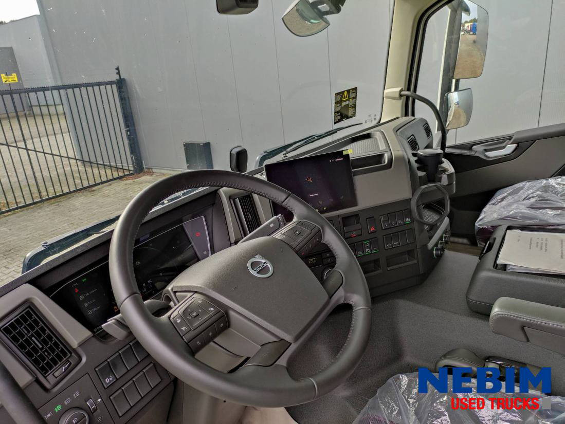 Volvo FM 330 4X2 - Plachtový nákladní auto: obrázek 3 Volvo FM 330 4X2 - Plachtový nákladní auto: obrázek 3