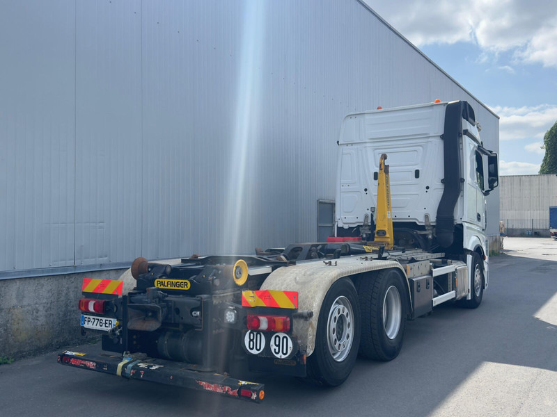 Mercedes-Benz Actros 2548 - Hákový nosič kontejnerů: obrázek 3 Mercedes-Benz Actros 2548 - Hákový nosič kontejnerů: obrázek 3
