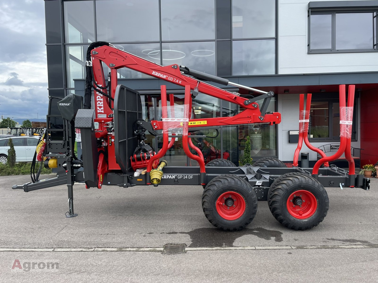 Krpan GP 14 DF + Kran 7,4 K - Vyvážecí přívěs: obrázek 2 Krpan GP 14 DF + Kran 7,4 K - Vyvážecí přívěs: obrázek 2