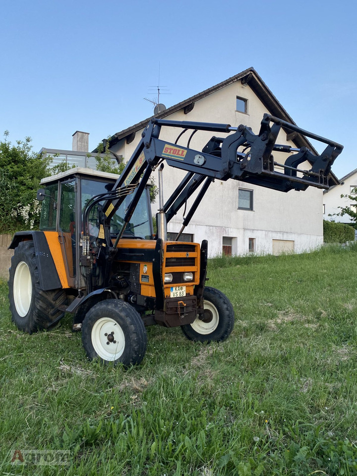 Traktor Renault 651: obrázek 1