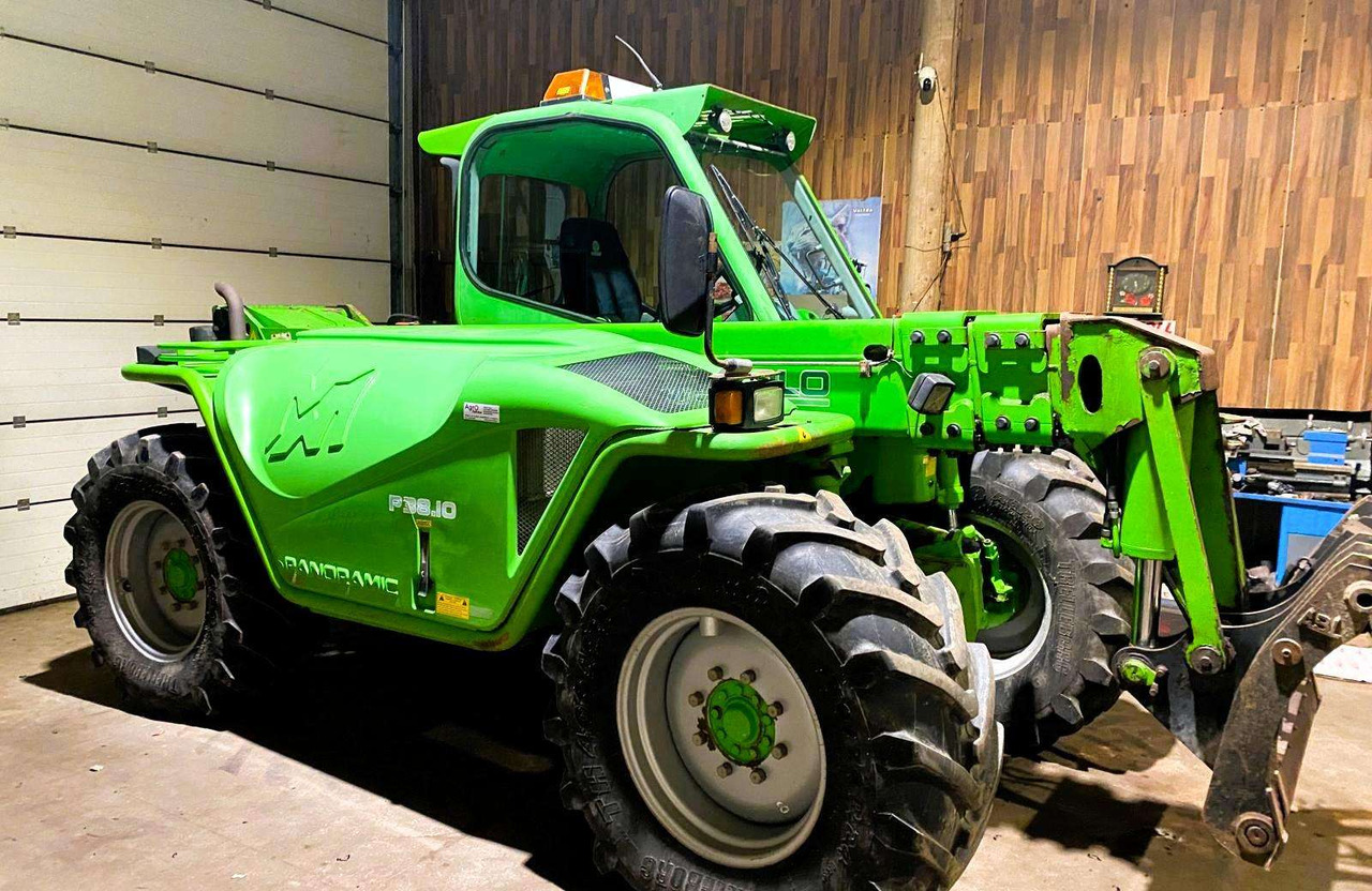 Merlo P38.10 - Teleskopický manipulátor: obrázek 1 Merlo P38.10 - Teleskopický manipulátor: obrázek 1