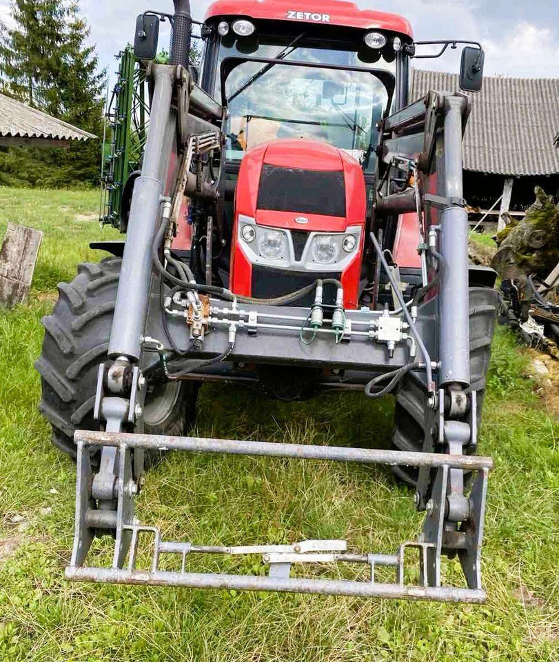 Zetor Forterra 140 - Traktor: obrázek 2 Zetor Forterra 140 - Traktor: obrázek 2