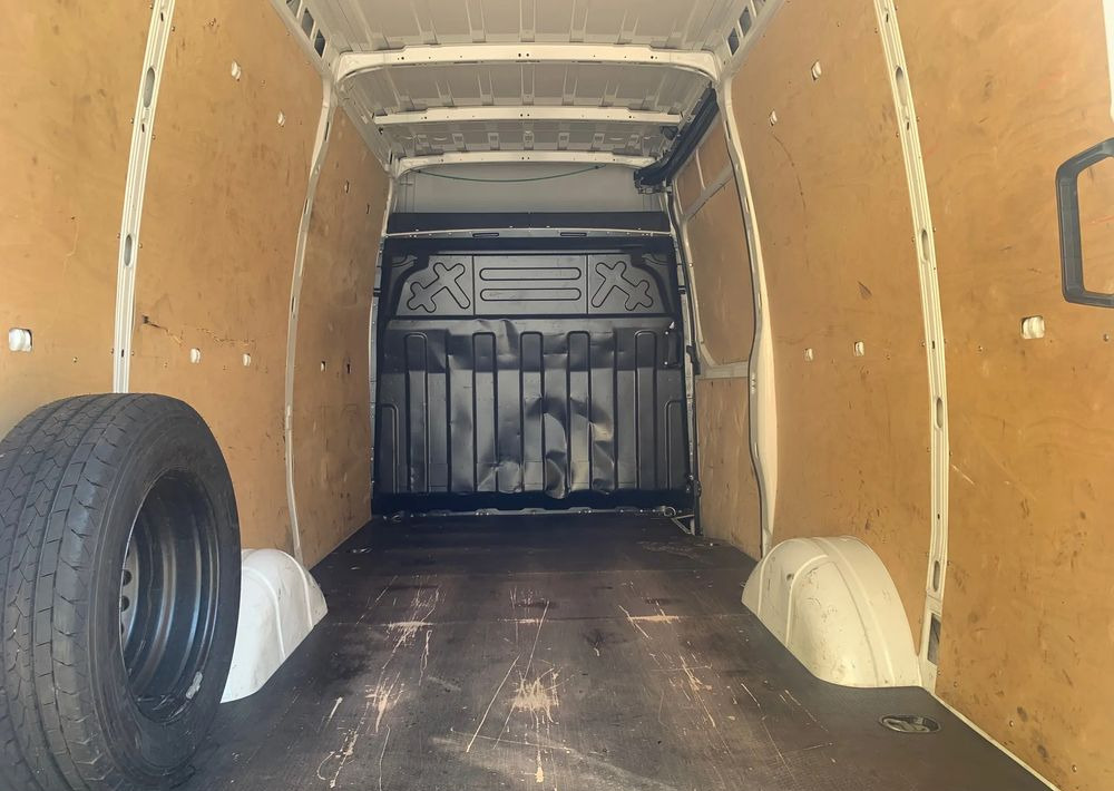 Furgon Iveco DAILY: obrázek 15