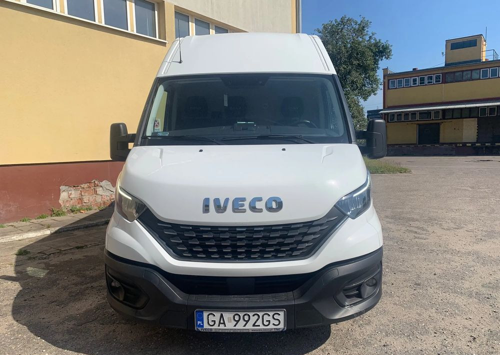 Iveco DAILY - Furgon: obrázek 2 Iveco DAILY - Furgon: obrázek 2