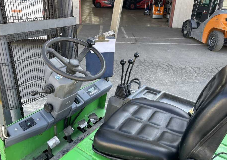 Cesab ECO/KD 250 (batt. KO) - Elektrický vysokozdvižný vozík: obrázek 4 Cesab ECO/KD 250 (batt. KO) - Elektrický vysokozdvižný vozík: obrázek 4