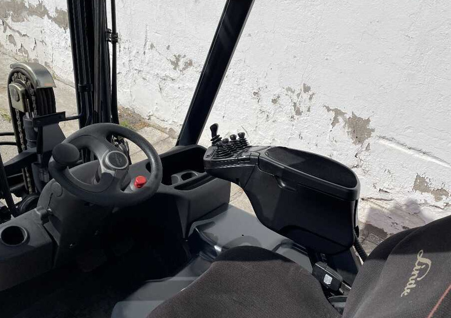 Linde E 16 P-02 - Elektrický vysokozdvižný vozík: obrázek 5 Linde E 16 P-02 - Elektrický vysokozdvižný vozík: obrázek 5