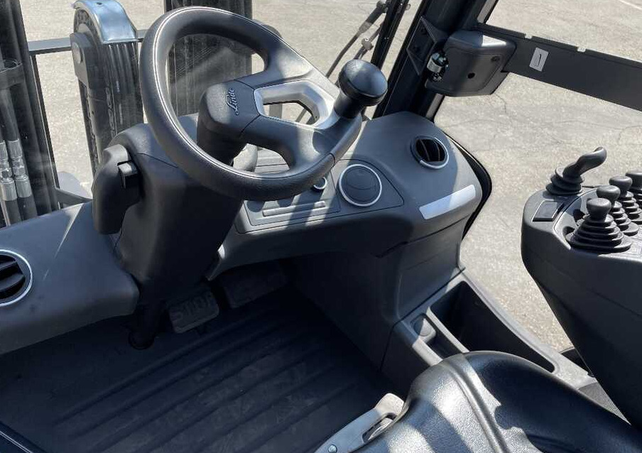 Linde H 25 D-01/1202 - Dieselový vysokozdvižný vozík: obrázek 2 Linde H 25 D-01/1202 - Dieselový vysokozdvižný vozík: obrázek 2