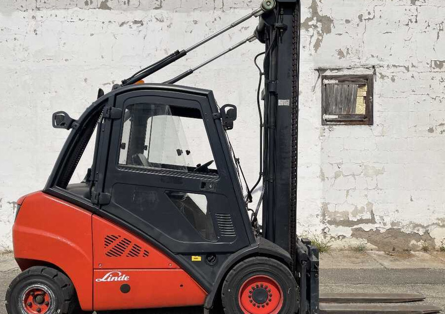 Linde H 30 D-393-01 - Dieselový vysokozdvižný vozík: obrázek 2 Linde H 30 D-393-01 - Dieselový vysokozdvižný vozík: obrázek 2