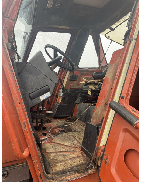 Fiat 1380DT - Traktor: obrázek 4 Fiat 1380DT - Traktor: obrázek 4