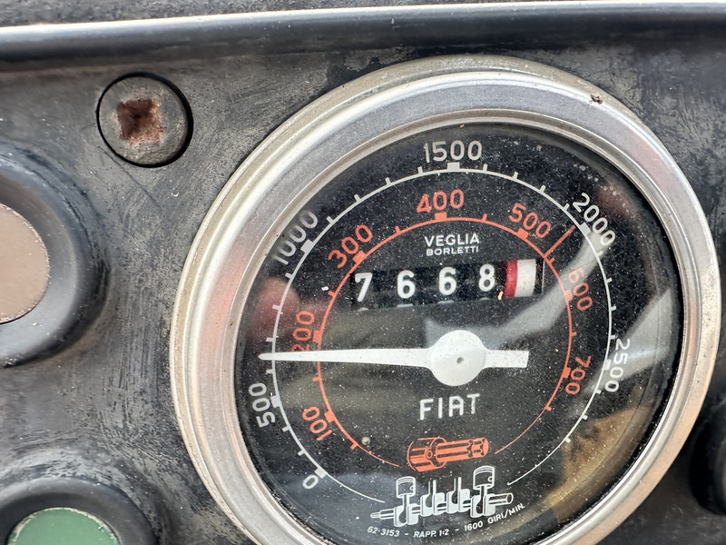 Fiat 640 - Traktor: obrázek 5 Fiat 640 - Traktor: obrázek 5