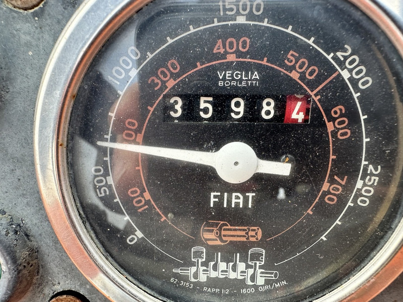 Fiat 640 - Traktor: obrázek 4 Fiat 640 - Traktor: obrázek 4