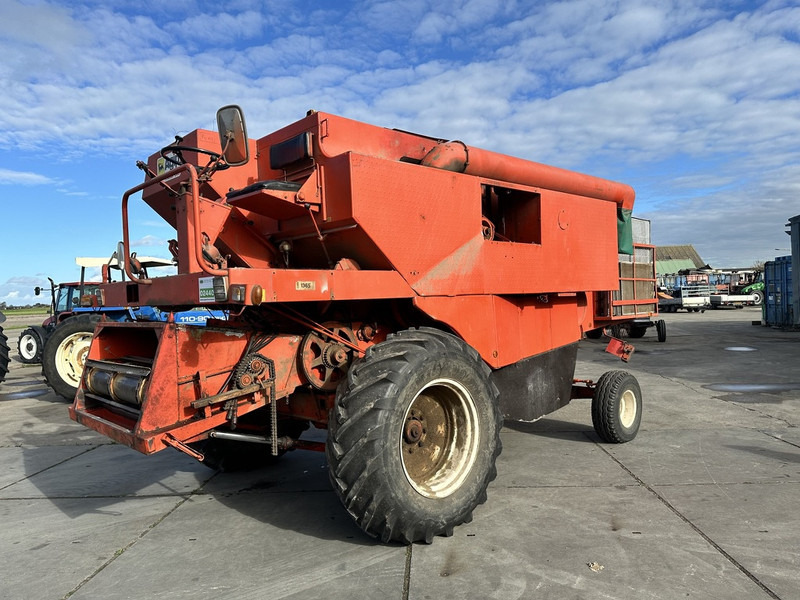 Laverda M150 - Sklízecí mlátička: obrázek 1 Laverda M150 - Sklízecí mlátička: obrázek 1