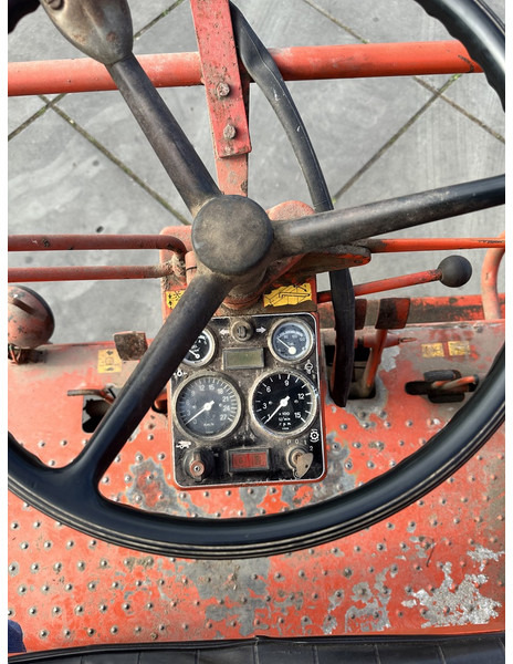 Laverda M150 - Sklízecí mlátička: obrázek 4 Laverda M150 - Sklízecí mlátička: obrázek 4