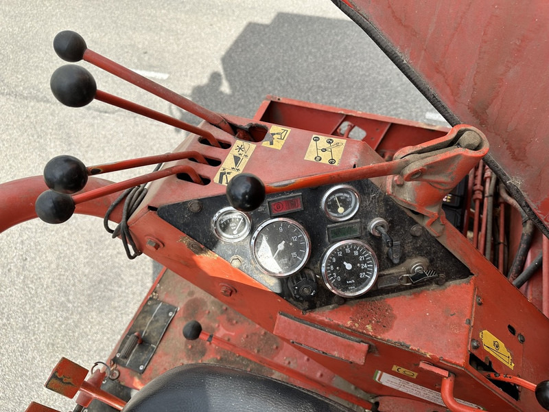 Laverda M152 - Sklízecí mlátička: obrázek 5 Laverda M152 - Sklízecí mlátička: obrázek 5