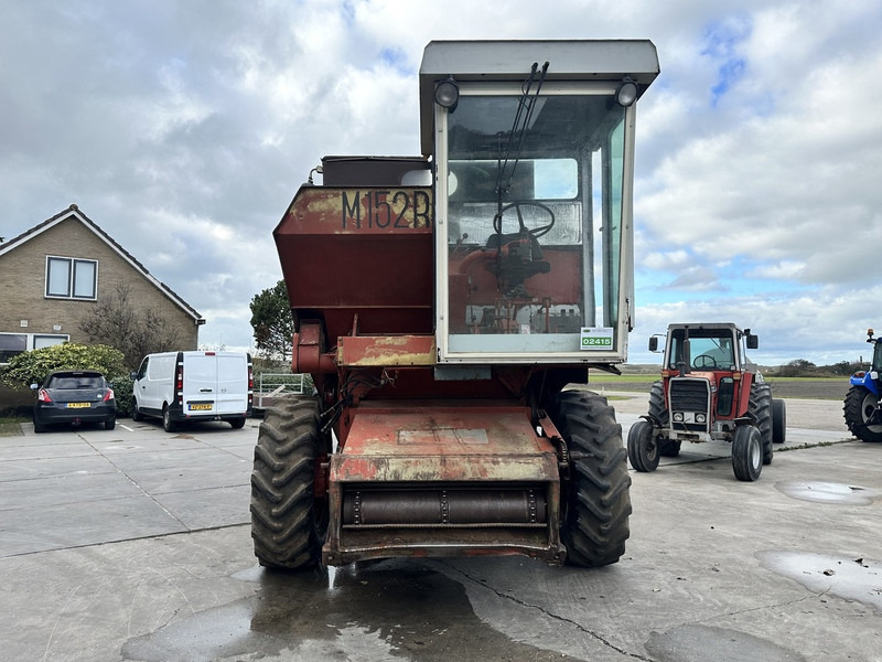 Laverda M152 - Sklízecí mlátička: obrázek 2 Laverda M152 - Sklízecí mlátička: obrázek 2