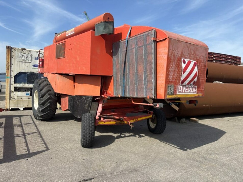 Laverda M152 - Sklízecí mlátička: obrázek 3 Laverda M152 - Sklízecí mlátička: obrázek 3