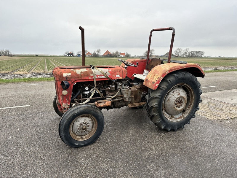 Massey Ferguson 35 - Traktor: obrázek 1 Massey Ferguson 35 - Traktor: obrázek 1