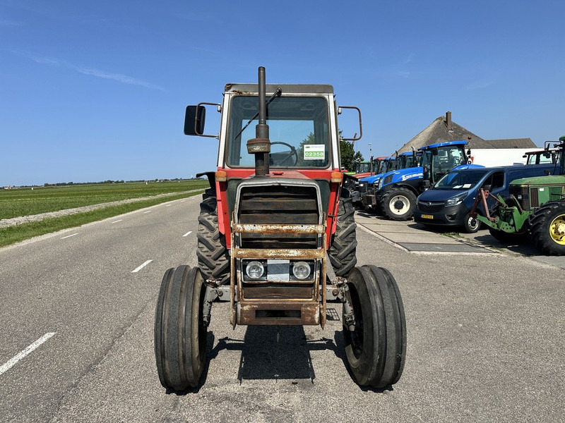 Massey Ferguson 590 - Traktor: obrázek 2 Massey Ferguson 590 - Traktor: obrázek 2