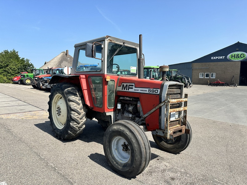 Massey Ferguson 590 - Traktor: obrázek 3 Massey Ferguson 590 - Traktor: obrázek 3