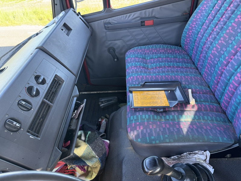 Chladírenský nákladní automobil Mercedes-Benz 709: obrázek 6