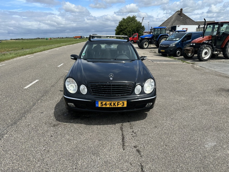 Mercedes-Benz E-Klasse 240 - Osobní auto: obrázek 2 Mercedes-Benz E-Klasse 240 - Osobní auto: obrázek 2