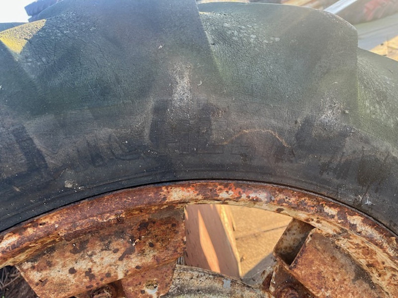 Michelin en goodrich 16.6 R38 - Pneumatiky: obrázek 3 Michelin en goodrich 16.6 R38 - Pneumatiky: obrázek 3