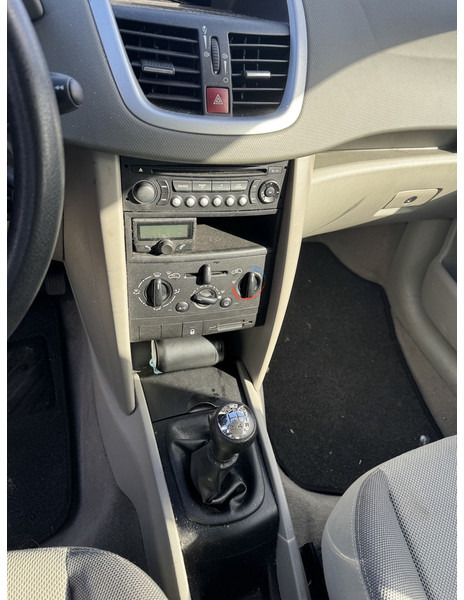 Peugeot 207 - Osobní auto: obrázek 5 Peugeot 207 - Osobní auto: obrázek 5