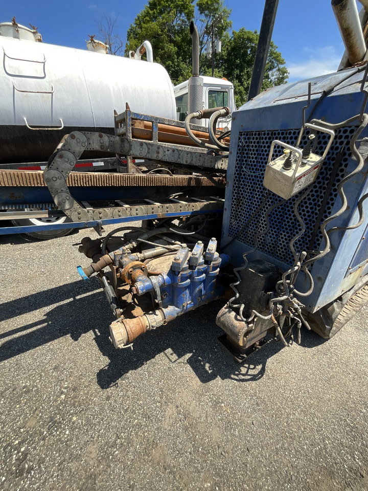 American Augers DD-6 - Horizontálni vrty: obrázek 3 American Augers DD-6 - Horizontálni vrty: obrázek 3