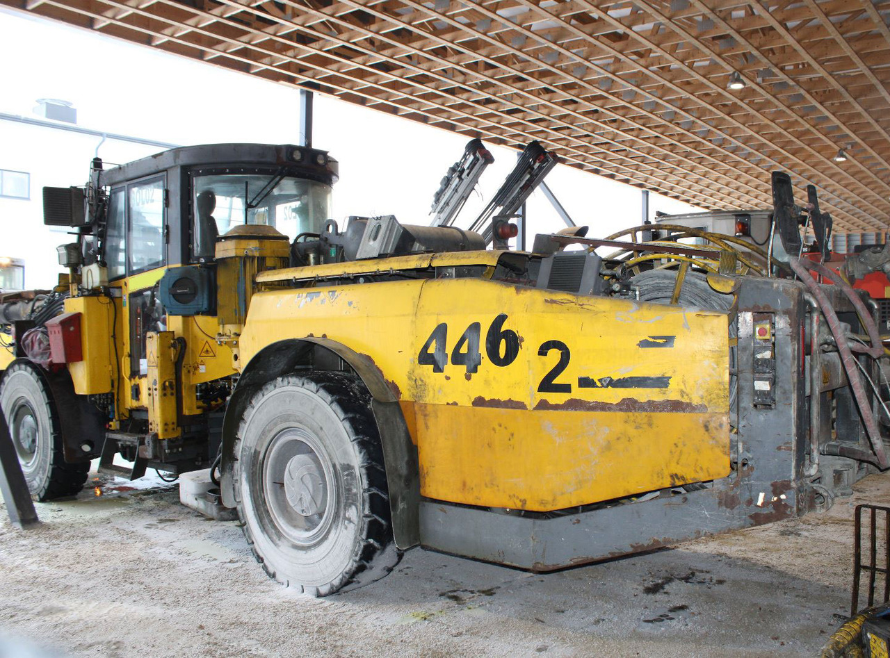 Atlas Copco Boltec LC - Důlní stroj: obrázek 4 Atlas Copco Boltec LC - Důlní stroj: obrázek 4