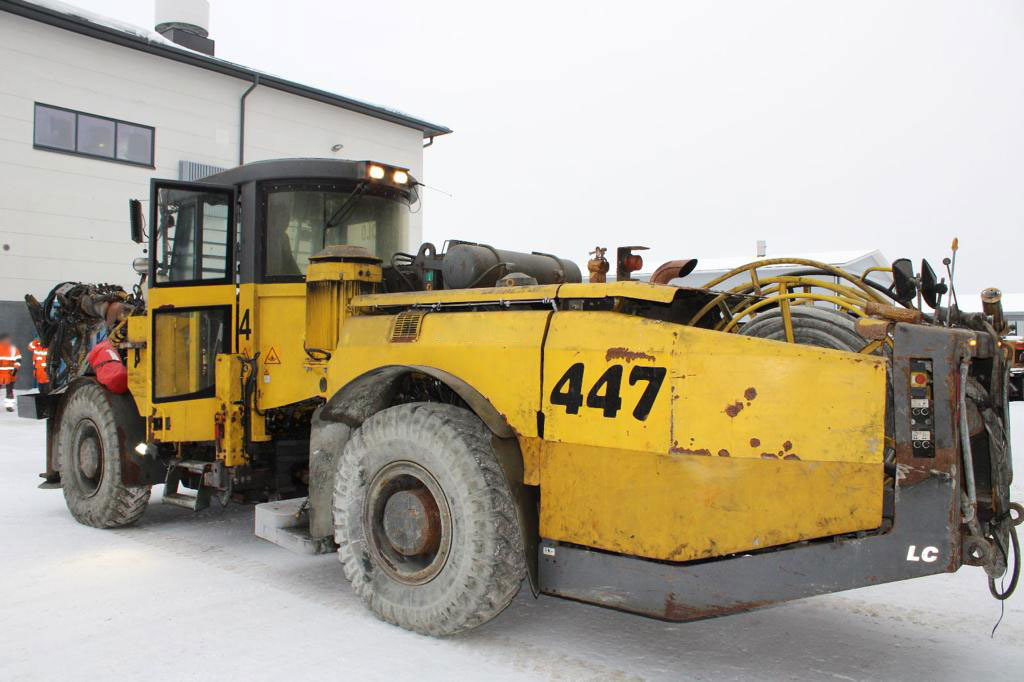 Atlas Copco Boltec LC - Důlní stroj: obrázek 1 Atlas Copco Boltec LC - Důlní stroj: obrázek 1