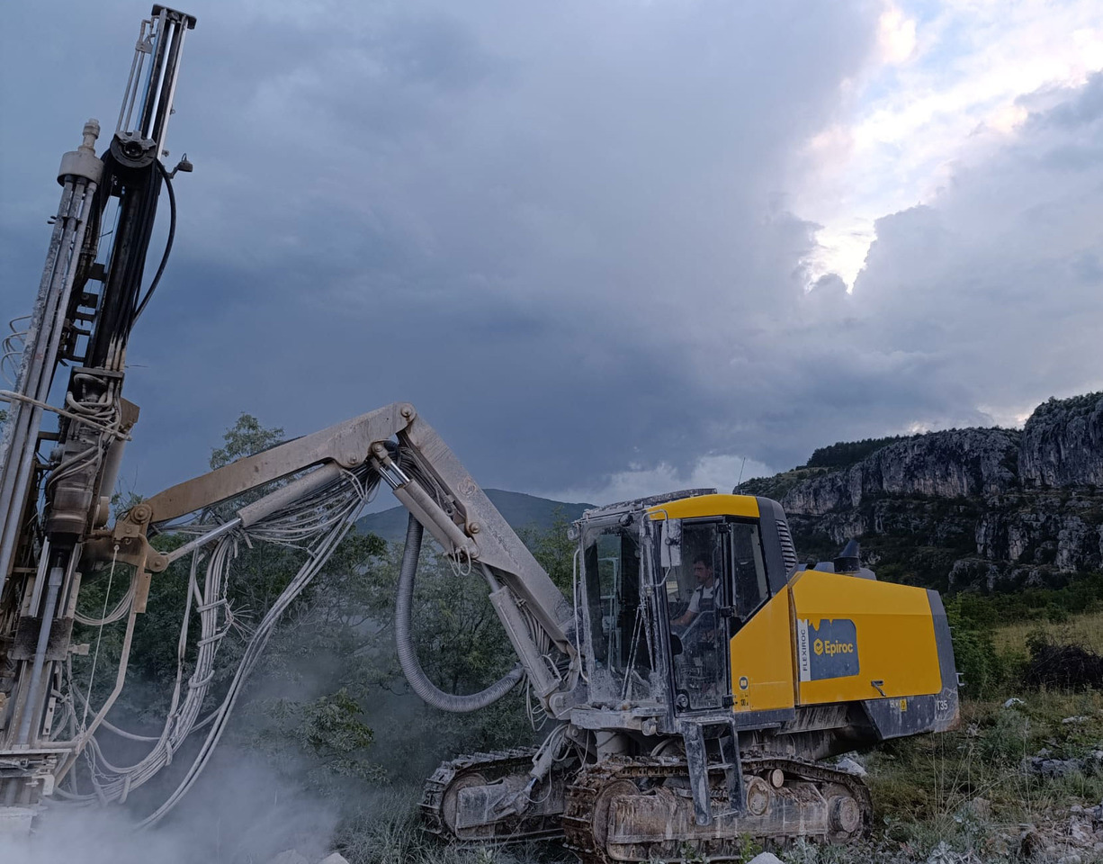 Atlas Copco (Epiroc) FlexiRoc T35-11 - Vrtná souprava: obrázek 3 Atlas Copco (Epiroc) FlexiRoc T35-11 - Vrtná souprava: obrázek 3