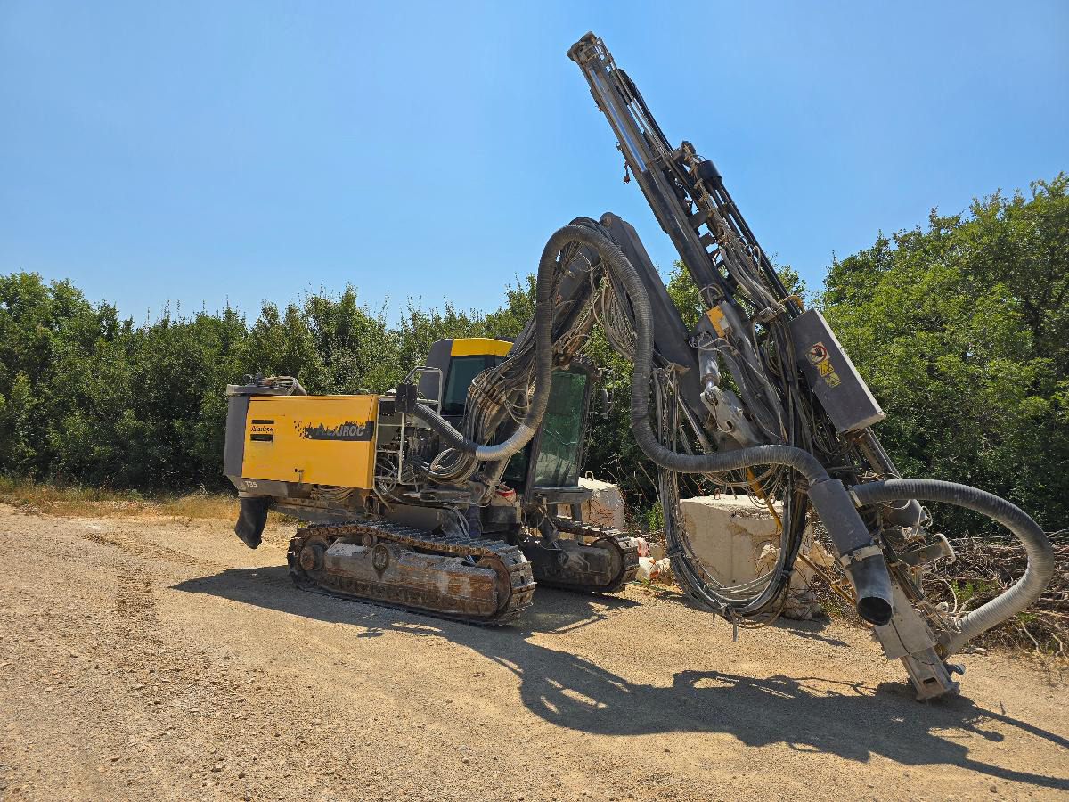 Atlas Copco FlexiRoc T35-11 - Vrtná souprava: obrázek 2 Atlas Copco FlexiRoc T35-11 - Vrtná souprava: obrázek 2