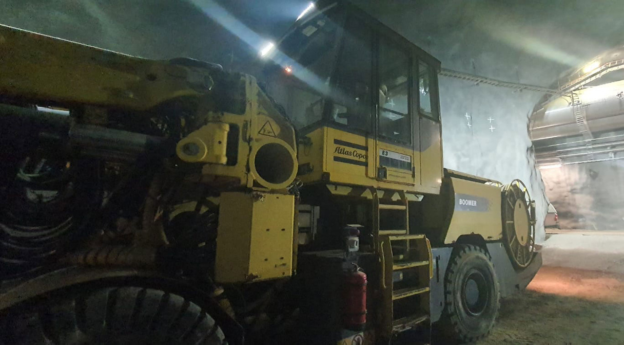 Atlas Copco XE3-C30 - Důlní stroj: obrázek 1 Atlas Copco XE3-C30 - Důlní stroj: obrázek 1