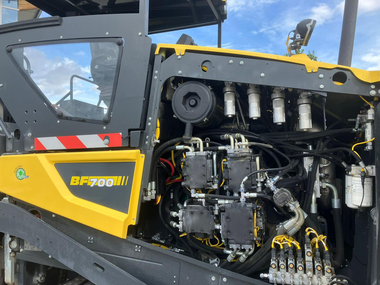 Bomag BF700 C-3 - Finišér: obrázek 5 Bomag BF700 C-3 - Finišér: obrázek 5