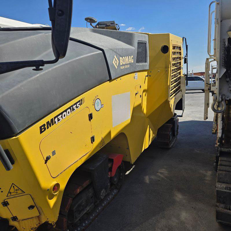 Bomag BM 1300/35 - Silniční fréza: obrázek 3 Bomag BM 1300/35 - Silniční fréza: obrázek 3