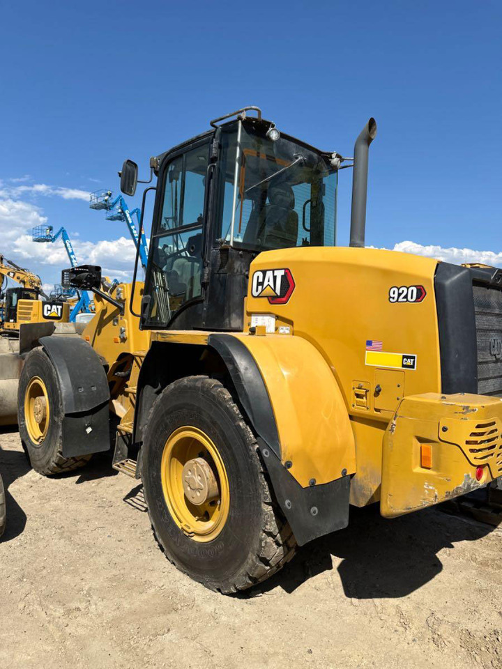 Caterpillar 920 - Kolový nakladač: obrázek 5 Caterpillar 920 - Kolový nakladač: obrázek 5