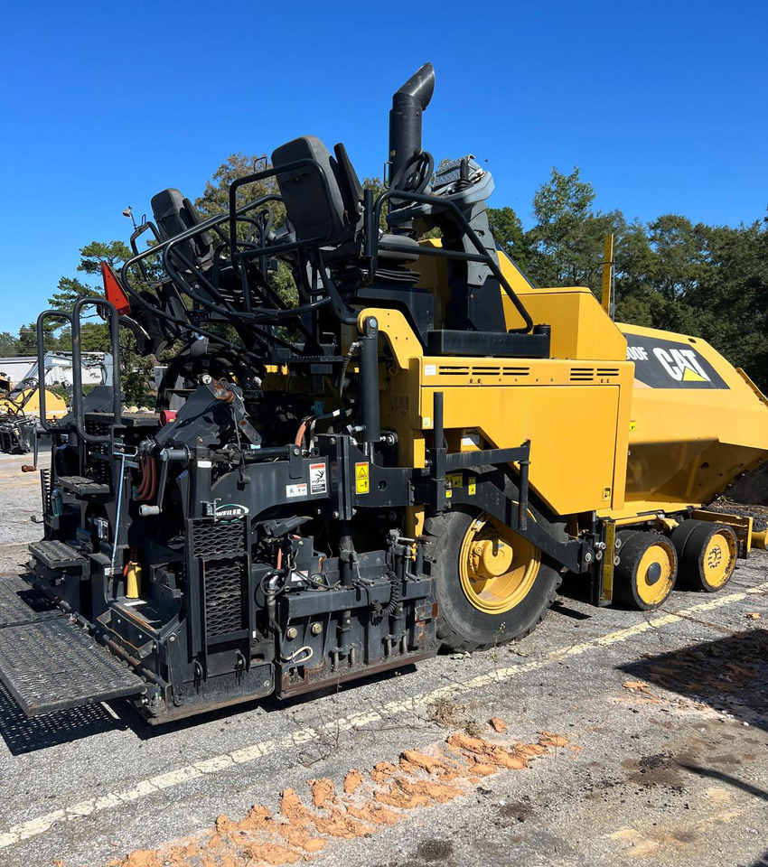 Caterpillar AP500F - Finišér: obrázek 2 Caterpillar AP500F - Finišér: obrázek 2