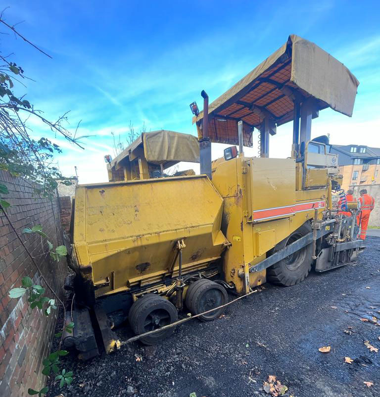 Caterpillar AP600 - Finišér: obrázek 1 Caterpillar AP600 - Finišér: obrázek 1