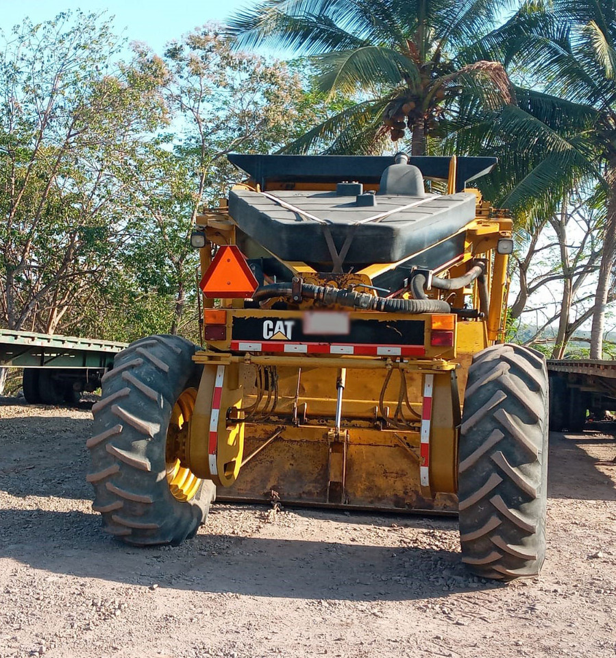 Caterpillar RM300 - Zemní fréza: obrázek 4 Caterpillar RM300 - Zemní fréza: obrázek 4