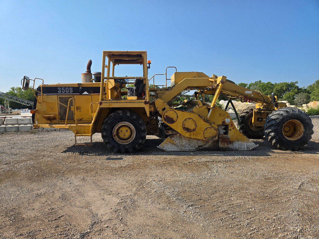 Caterpillar RM350B - Zemní fréza: obrázek 2 Caterpillar RM350B - Zemní fréza: obrázek 2