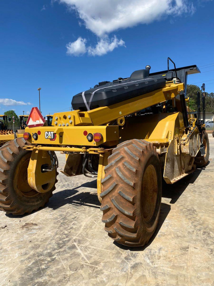 Caterpillar RM400 - Zemní fréza: obrázek 3 Caterpillar RM400 - Zemní fréza: obrázek 3