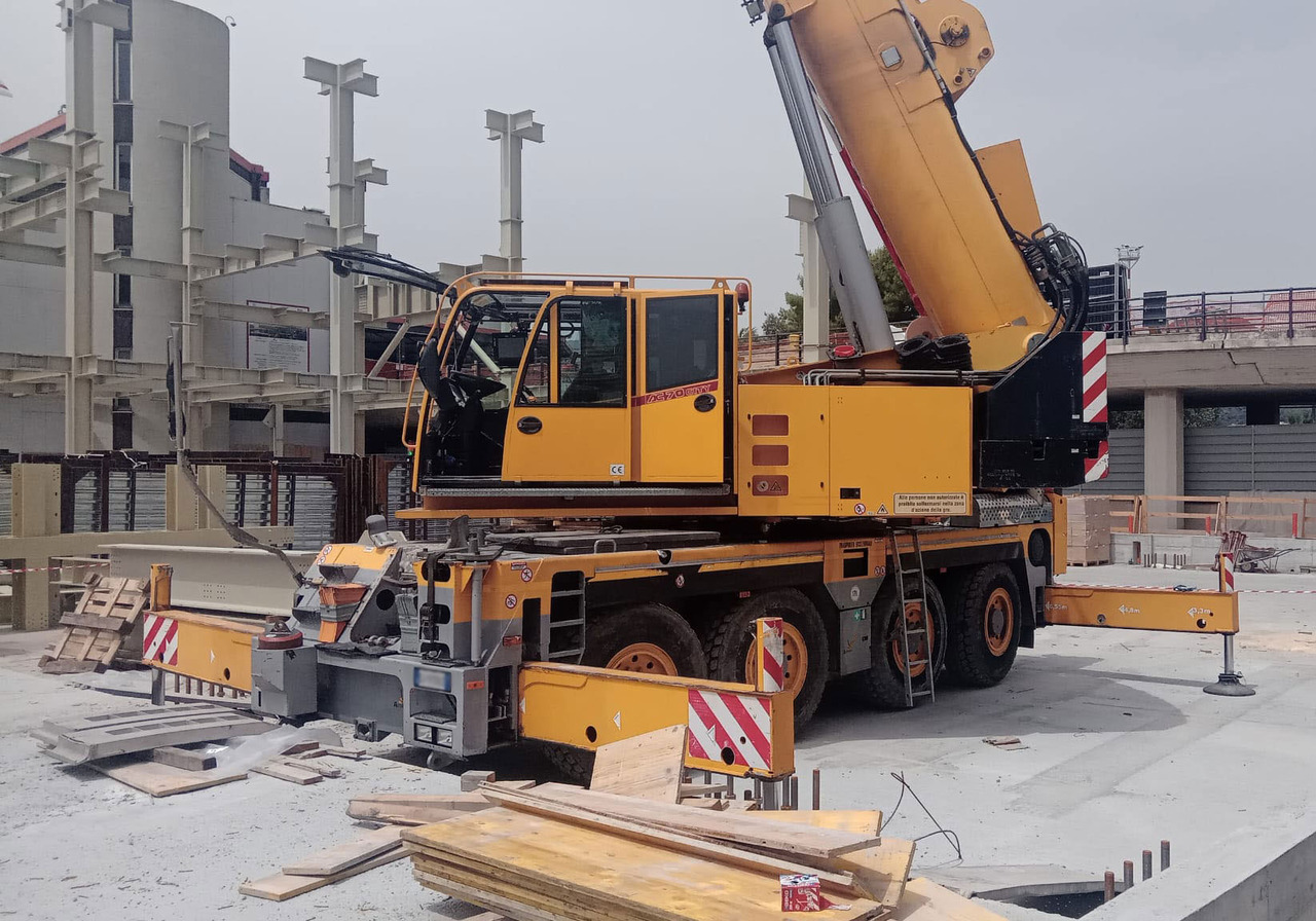 Demag AC 70 City - Autojeřáb: obrázek 1 Demag AC 70 City - Autojeřáb: obrázek 1