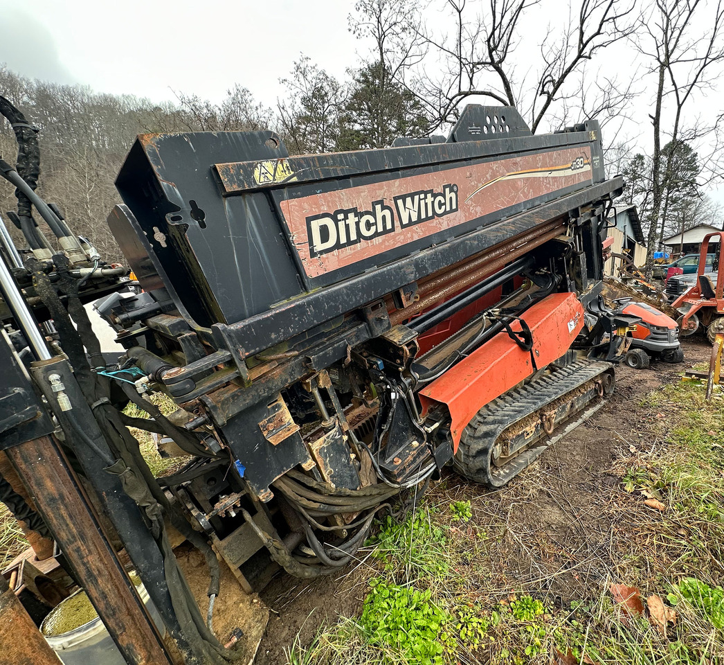 Ditch Witch JT3020 - Horizontálni vrty: obrázek 2 Ditch Witch JT3020 - Horizontálni vrty: obrázek 2