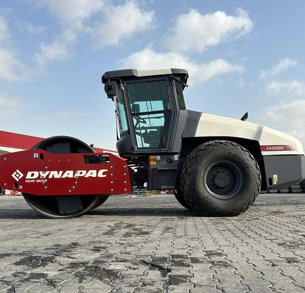 Dynapac CA3500D - Kompaktor: obrázek 1 Dynapac CA3500D - Kompaktor: obrázek 1