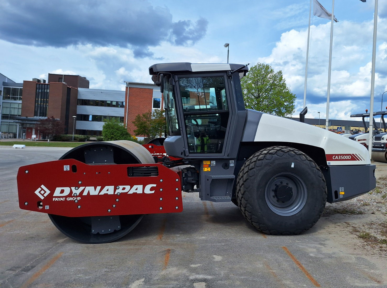 Dynapac CA3500D - Kompaktor: obrázek 1 Dynapac CA3500D - Kompaktor: obrázek 1