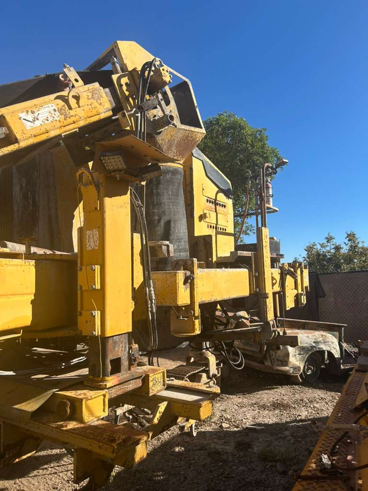 Gomaco Commander III - Finišér: obrázek 4 Gomaco Commander III - Finišér: obrázek 4